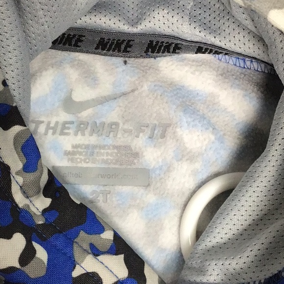 Nike - Picture 6 of 7